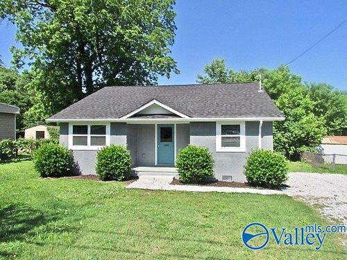 146 Church St, New Market, AL, 35761-5300 | Card Image