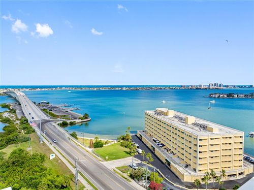 404c-100 Bluff View Dr, BELLEAIR BLUFFS, FL, 33770-1355 | Card Image