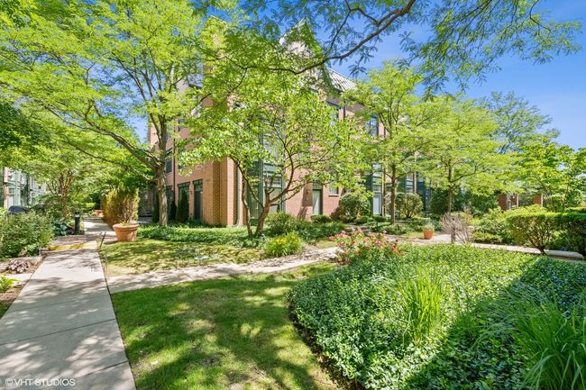 APT-15 - 101 Euclid Ave, Townhouse with 2 bedrooms, 3 bathrooms and 2 parking in Oak Park IL | Image 18