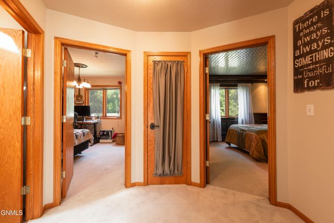 1612 Santa Gertrudis Loop, House other with 5 bedrooms, 4 bathrooms and null parking in Bismarck ND | Image 37