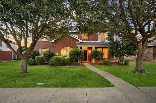 2707 Juniper Dr, Glenn Heights, TX, 75154-2113 | Card Image