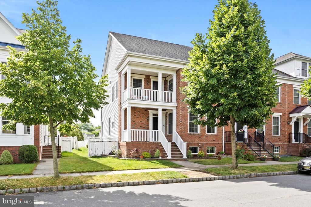 Mccabe St, Robbinsville, NJ 08691