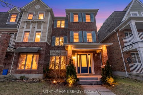 656 Scott Blvd, Milton, ON, L9T0P3 | Card Image