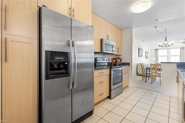Stainless appliances | Image 6