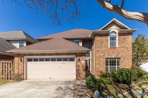 102 Canterbury Cir, Madison, AL, 35758-7961 | Card Image