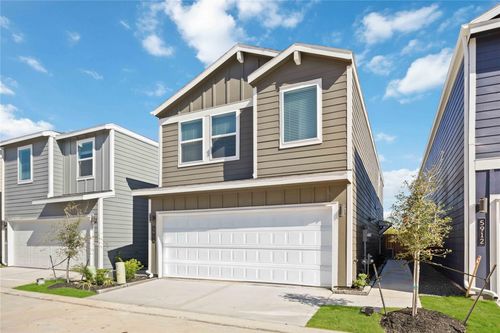 5929 Manning Oaks St, Houston, TX, 77091 | Card Image