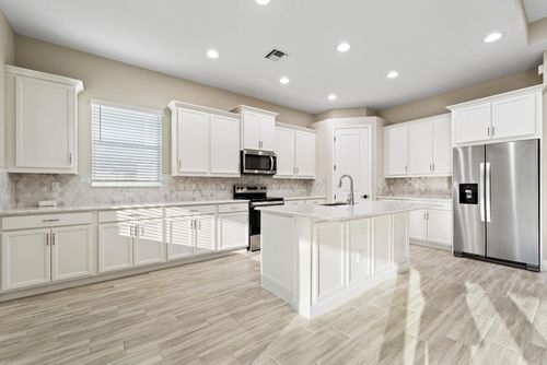 5735 Shore Pine Pl, Westlake, FL, 33470-2027 | Card Image