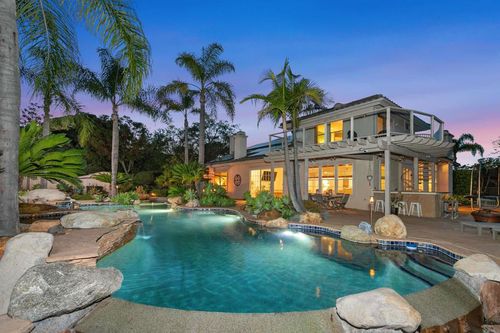 2034 Ridgecrest Pl, Escondido, CA, 92029 | Card Image