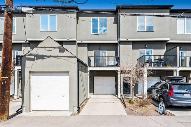 115 - 131 23 Avenue Ne, Home with 2 bedrooms, 2 bathrooms and 2 parking in Calgary AB | Image 2