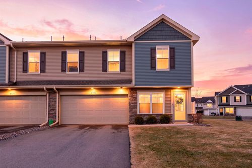 8721 Park Ave Ne, Otsego, MN, 55330-5119 | Card Image