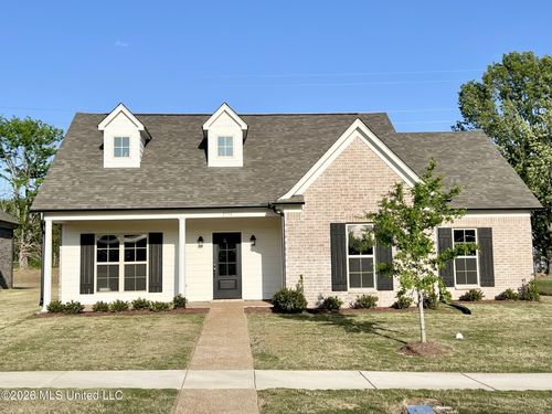 2134 Scott Meadows Ln, Hernando, MS, 38632-1571 | Card Image