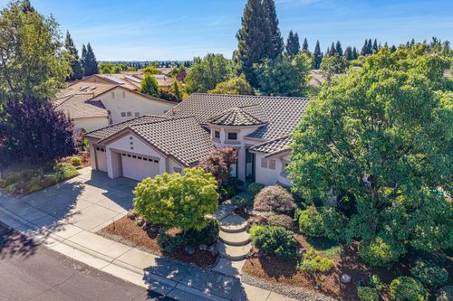 955 Yosemite Ln, Lincoln, CA, 95648-8306 | Card Image