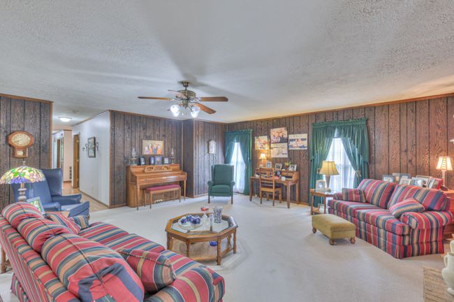 living room | Image 44