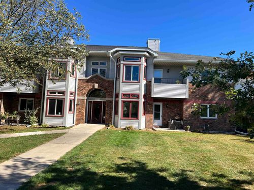 apt-3-2127 Luann Ln, Madison, WI, 53713-4542 | Card Image