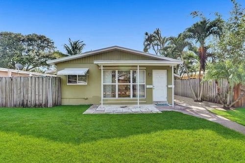 2-227 Ne 24th Ave, Pompano Beach, FL, 33062-4825 | Card Image