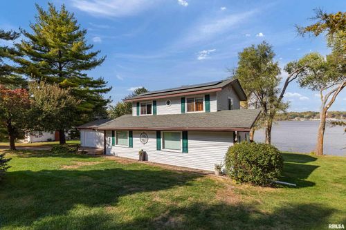 17425 Route 84 N, East Moline, IL, 61244-9775 | Card Image