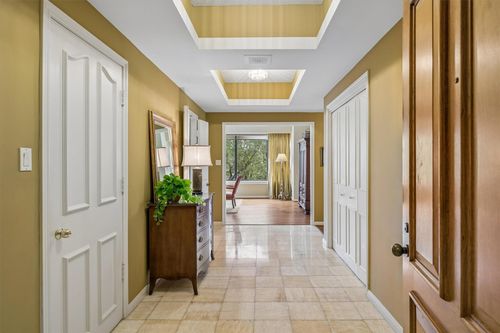 305-101 Westcott St, Houston, TX, 77007-7030 | Card Image