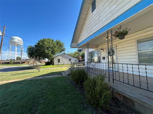 214 N Temple St, Cordell, OK, 73632-4232 | Card Image