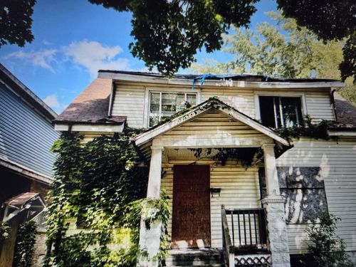 11821 S Harvard Ave, Chicago, IL, 60628-6007 | Card Image