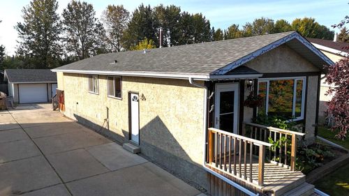 {{alt}} | Card Image