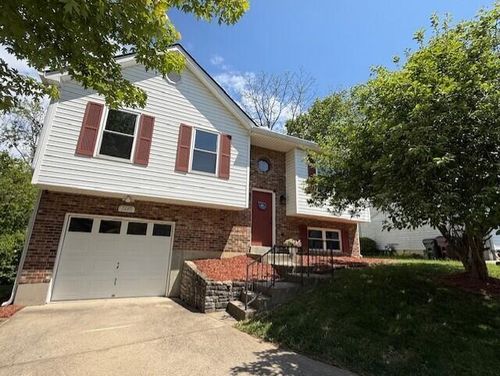 2640 Ridgecrest Ln, Covington, KY, 41017-9713 | Card Image