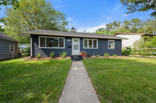 315 Ne 8th St, Grand Rapids, MN, 55744-2834 | Card Image