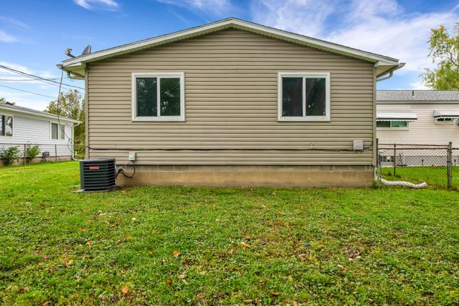 19780 Williamson St, House other with 4 bedrooms, 2 bathrooms and null parking in Clinton Twp MI | Image 15