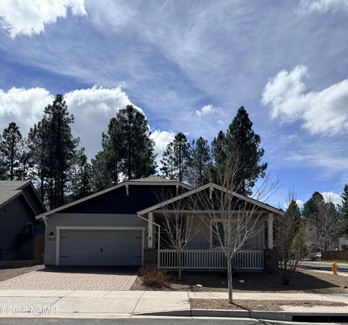 2933 W Putnam Dr, Flagstaff, AZ, 86001-2588 | Card Image