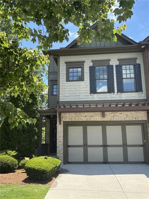 6957 Fellowship Ln, Flowery Branch, GA, 30542-7735 | Card Image
