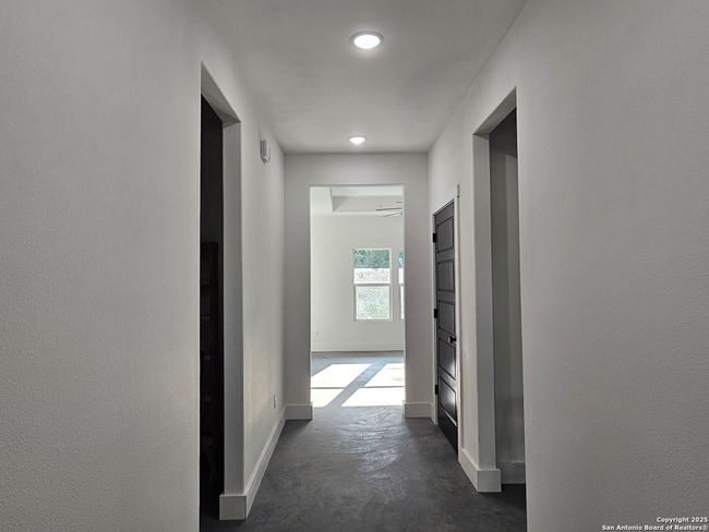 3440 Tanglewood Trl, House other with 3 bedrooms, 2 bathrooms and null parking in Spring Branch TX | Image 7