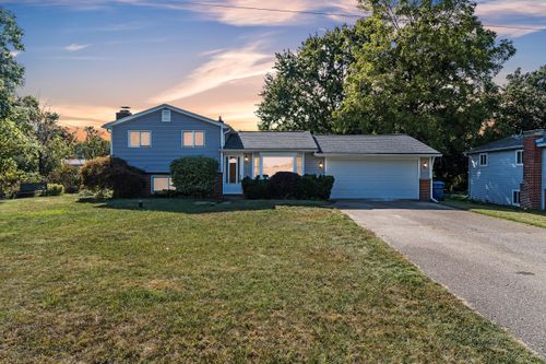 343 Teggerdine Trl, White Lake, MI, 48386-2173 | Card Image
