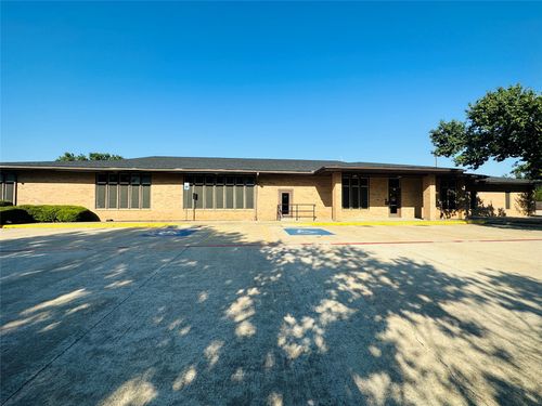 500 E Peyton St, Sherman, TX, 75090-0200 | Card Image
