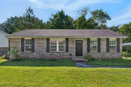 727 Acorn Dr, Clarksville, TN, 37043-2613 | Card Image
