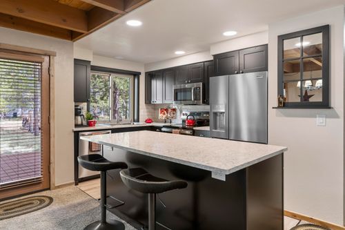 10-57803 Mt Rainier Ln, Sunriver, OR, 97707 | Card Image