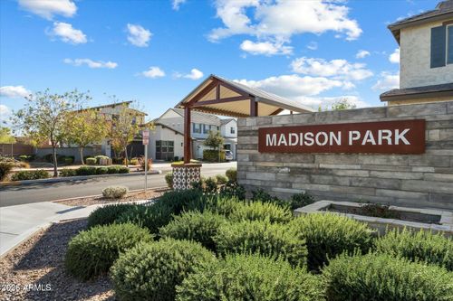 1310 E Springfield Pl, Chandler, AZ, 85286-1422 | Card Image