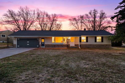 2460 E Meadow Dr, North Saint Paul, MN, 55109-4903 | Card Image