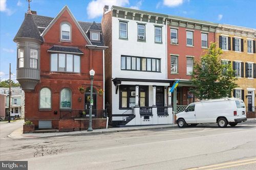 403 W Market St, POTTSVILLE, PA, 17901-2930 | Card Image