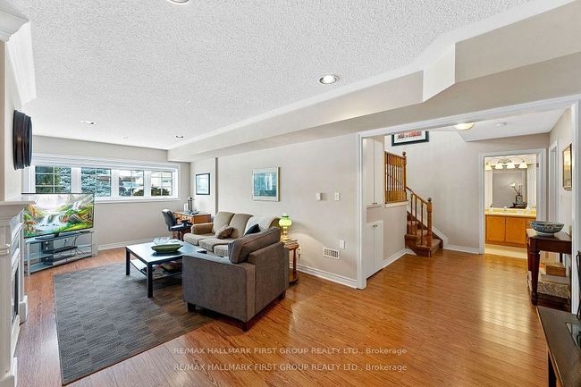 1047 Interlake Dr, House other with 5 bedrooms, 3 bathrooms and 4 parking in Oshawa ON | Image 35