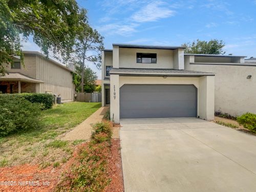 1127 Romaine Cir W, Jacksonville, FL, 32225-9017 | Card Image