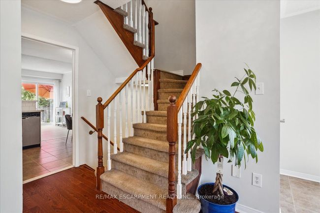 2403 Emerson Dr, House attached with 3 bedrooms, 4 bathrooms and 1 parking in Burlington ON | Image 20