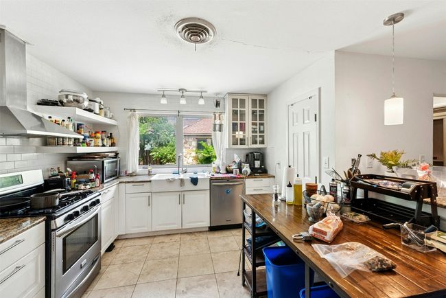 4308 Red River St, House other with 2 bedrooms, 2 bathrooms and 2 parking in Austin TX | Image 12