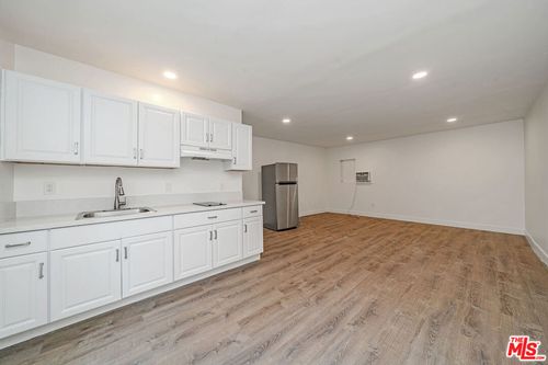 gh-5430 Monroe Street, Los Angeles, CA, 90038 | Card Image