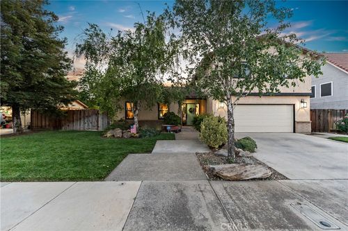 2133 S 10th St, Los Banos, CA, 93635-5006 | Card Image