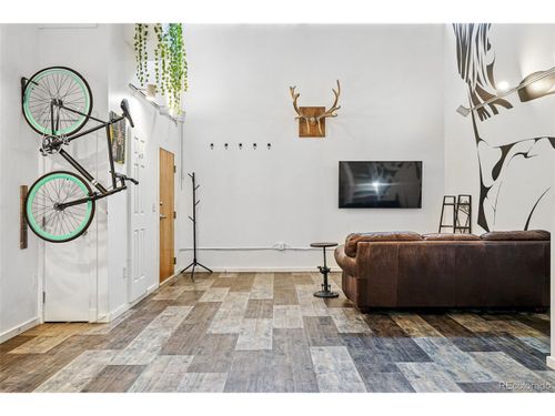 unit-4-2400 N Broadway, Denver, CO, 80205-2087 | Card Image