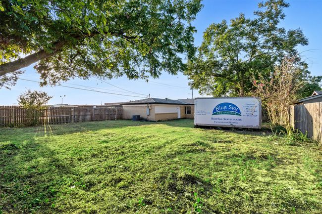 View of yard with central AC | Image 37