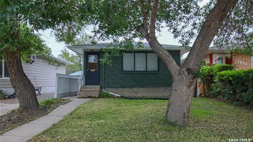 1018 Dewdney Ave E, Regina, SK, S4N0C8 | Card Image