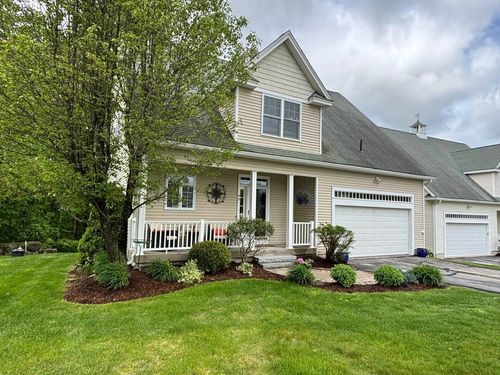 44 Tansy Ave, Stratham, NH, 03885-2288 | Card Image