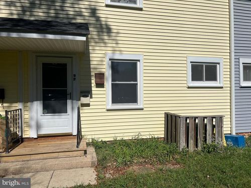 9 Laurel Hill Rd, GREENBELT, MD, 20770-7764 | Card Image