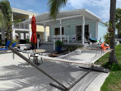 46 Ocean Dr, Key Largo, FL, 33037-4034 | Card Image