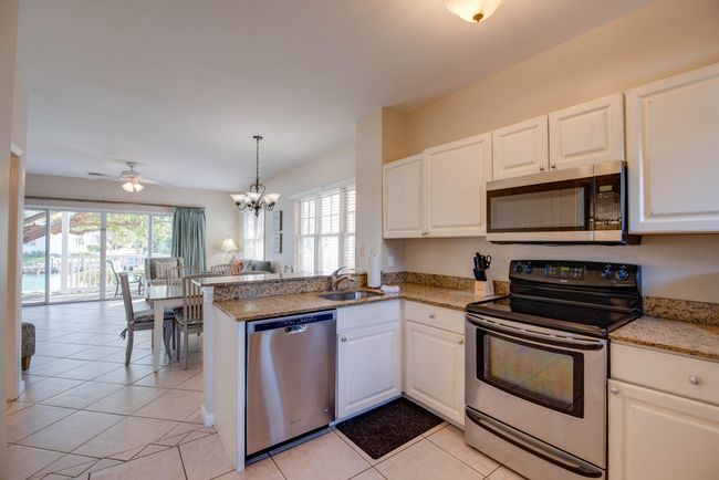 Fully Equipped Kitchen | Image 11